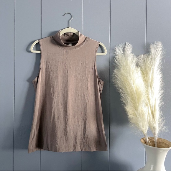 Athleta Tops - Athleta Mock Neck Tank